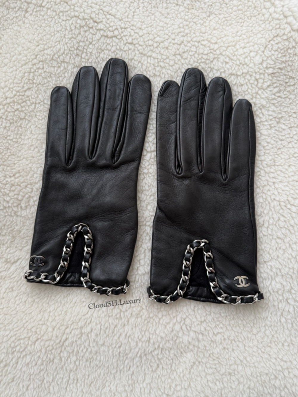 Auth Chanel CC Logo Black Leather Chain Gloves - Silver Hardware